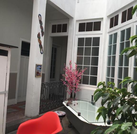 旅馆 Hostal Héroes