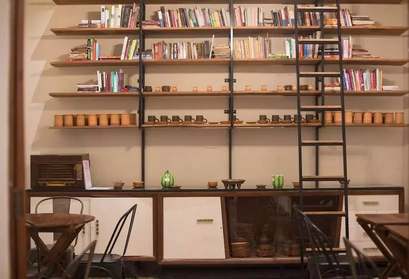 تختخواب و صبحانه Kuka Y Naranjo