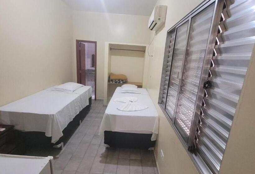 Otel Frontier Palace