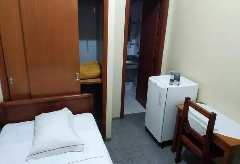 ホテル Frontier Palace