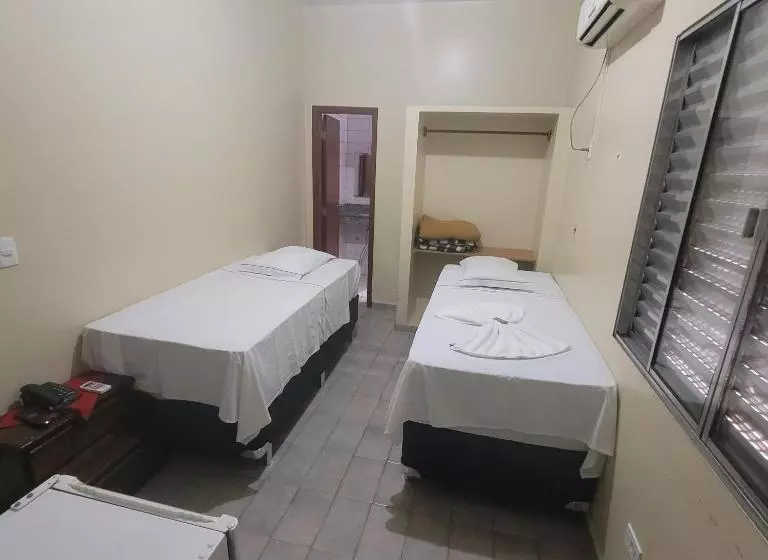 ホテル Frontier Palace