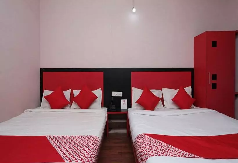 ホテル Janaki Residency