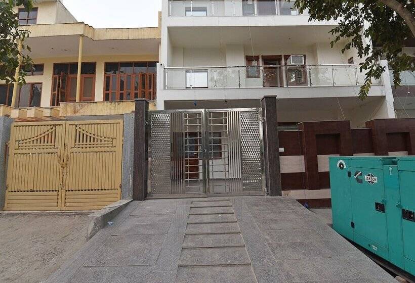 호텔 Oyo 19525 Rg Corporate Suites