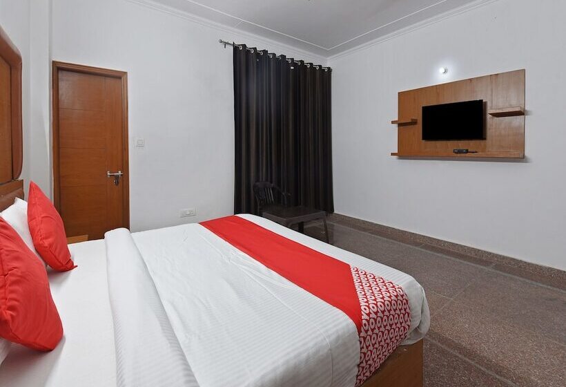 호텔 Oyo 19525 Rg Corporate Suites