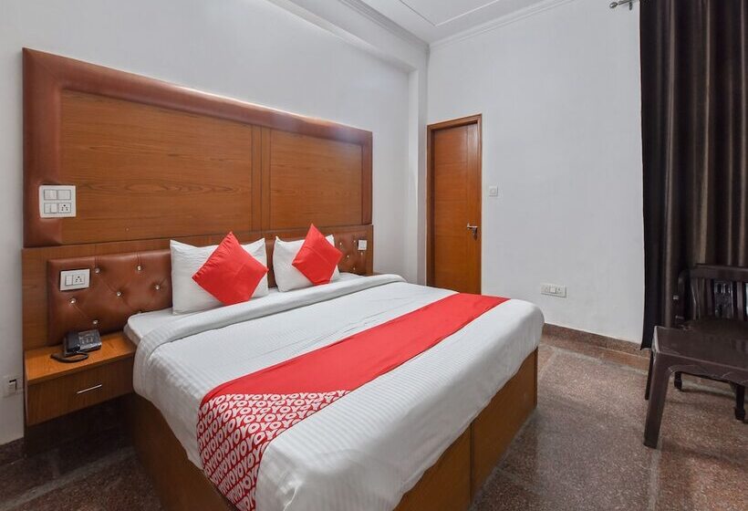 호텔 Oyo 19525 Rg Corporate Suites