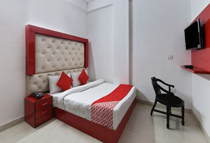 호텔 Oyo 19525 Rg Corporate Suites