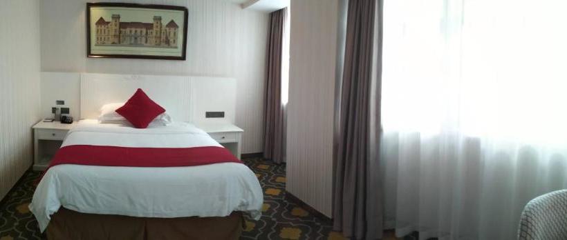 בית מלון כפרי Ramada Encore Wyndham Nanning City Center