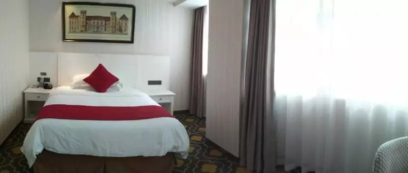 Hotelli Ramada Encore Wyndham Nanning City Center