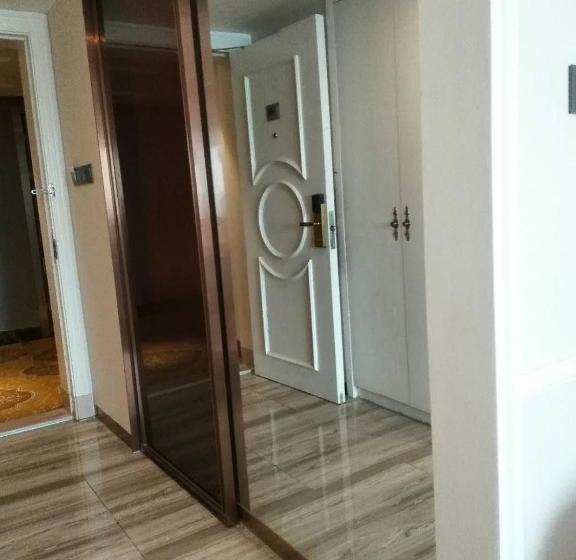 בית מלון כפרי Ramada Encore Wyndham Nanning City Center