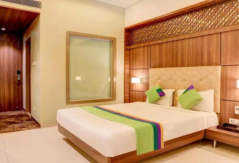 ホテル Treebo Trend Mathoshree