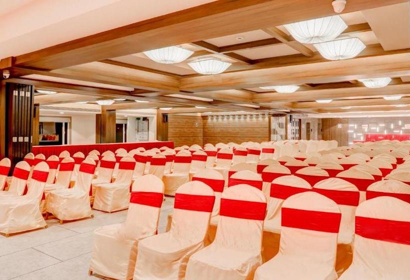 Hotel Treebo Trend Mathoshree