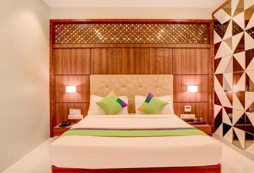 ホテル Treebo Trend Mathoshree