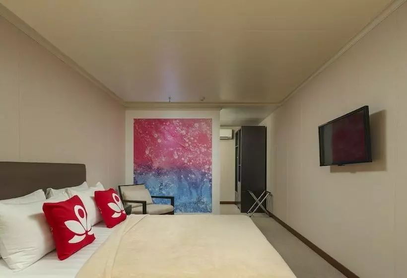 ホテル Zen Premium Magallanes Makati