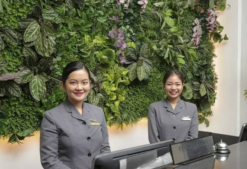 فندق Zen Premium Magallanes Makati