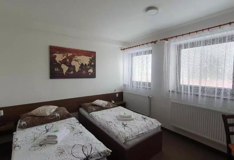 ペンション Motorest U Kola