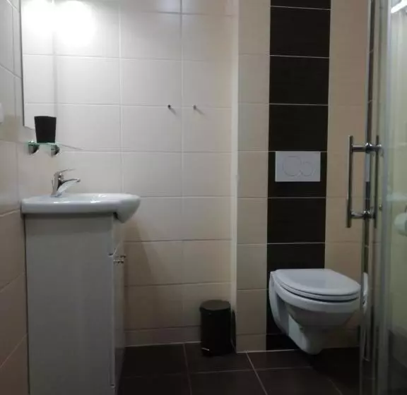 ペンション Motorest U Kola