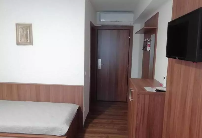 ペンション Motorest U Kola