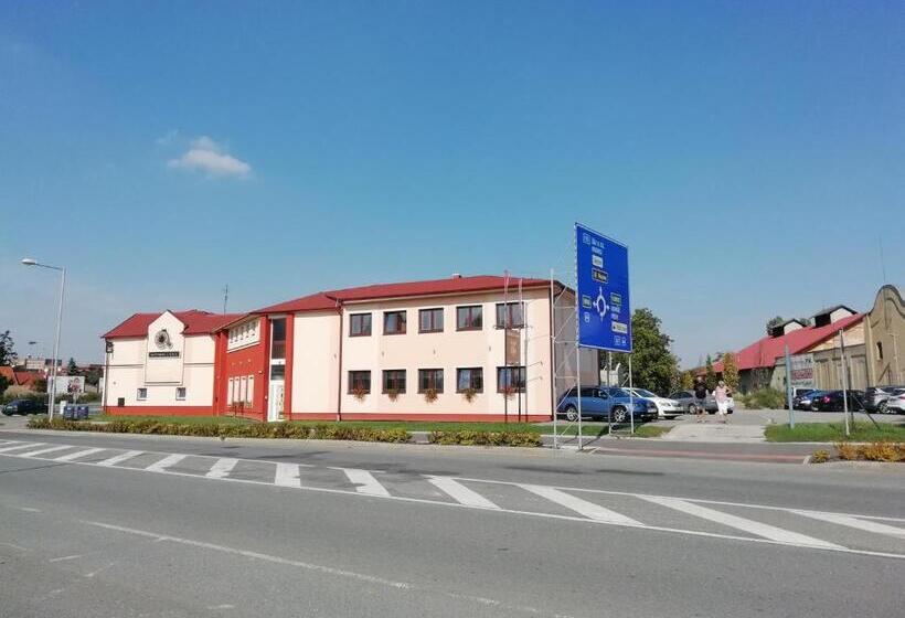 Pensão Motorest U Kola