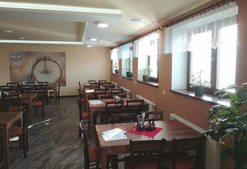 ペンション Motorest U Kola