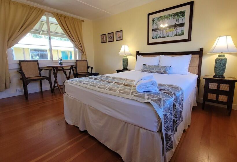 הוסטל Kohala Village Inn