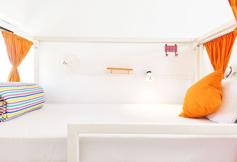 הוסטל Gostops Mumbai