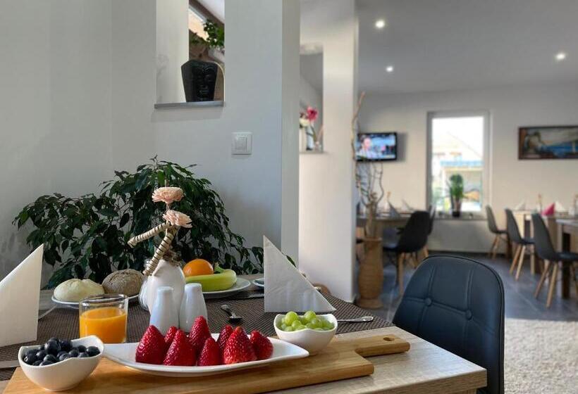 ベッドアンドブレックファースト Villa Aruba & Private Spa Suites