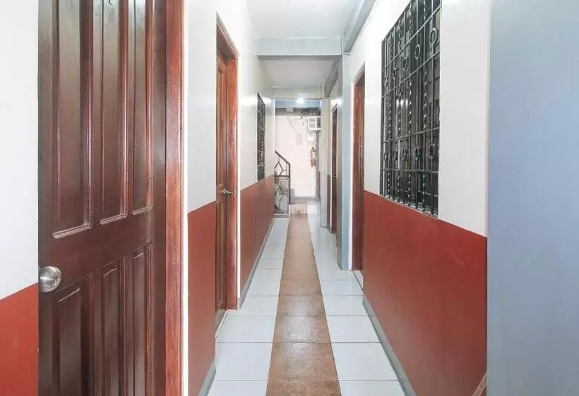 ホテル Reddoorz @ Dbuilders Rooms Ph2 Taguig