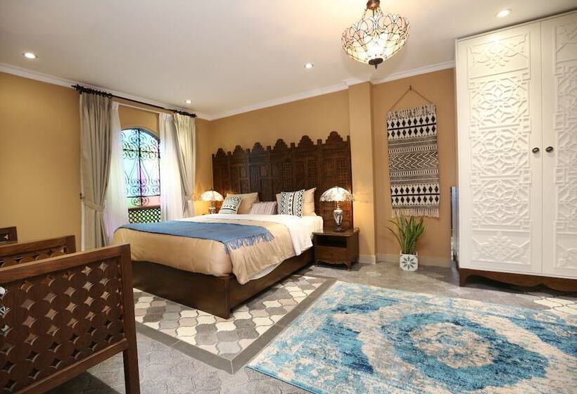 Aquarizon Boutique Hostel & City Bar