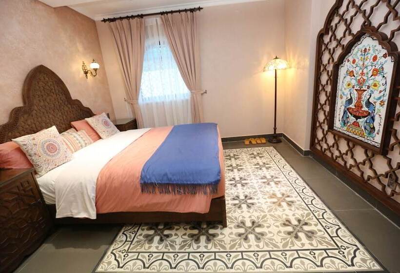 Aquarizon Boutique Hostel & City Bar