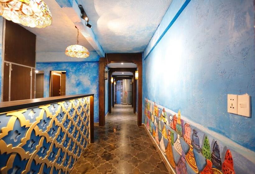 Aquarizon Boutique Hostel & City Bar