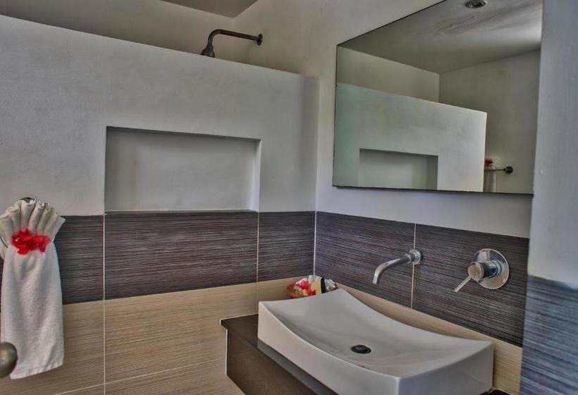 Bluebay Vacation Rentals At Vista Mare