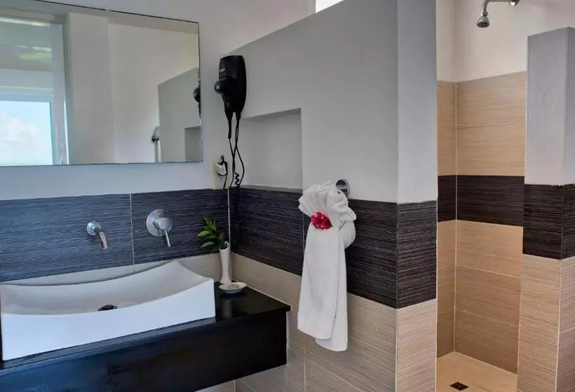 Bluebay Vacation Rentals At Vista Mare