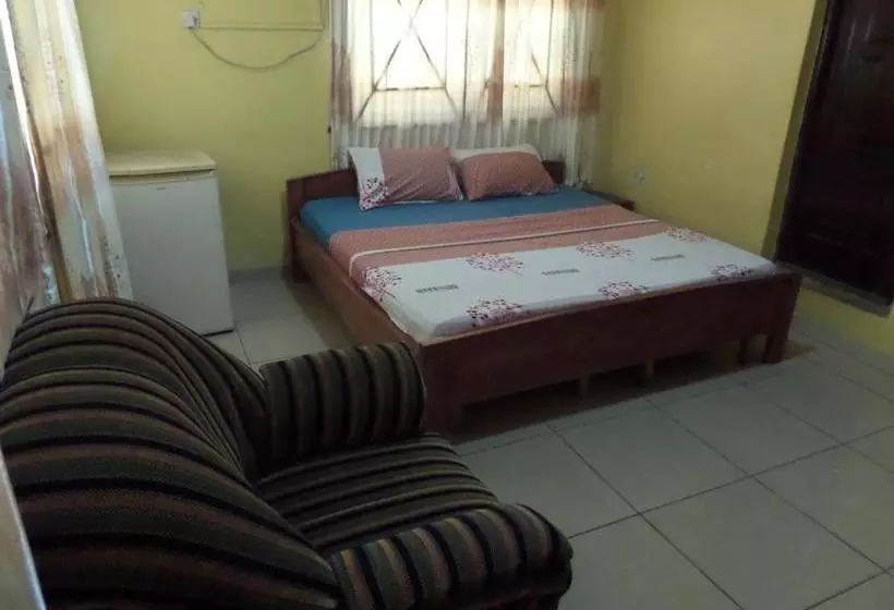 هتل Kats Star Guest House