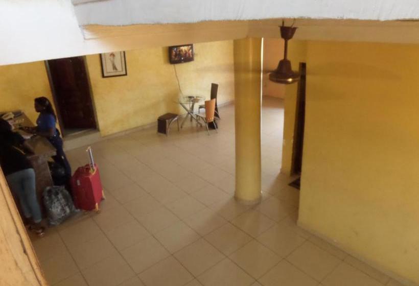 هتل Kats Star Guest House