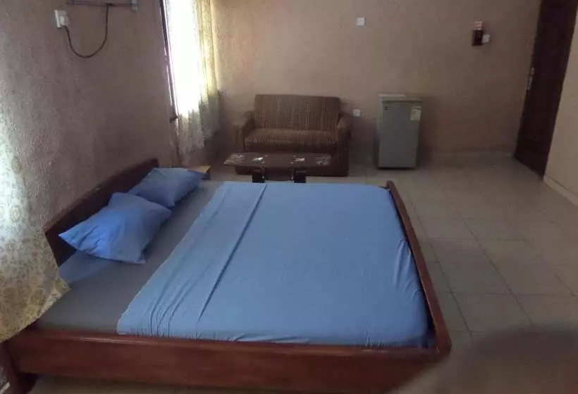 هتل Kats Star Guest House