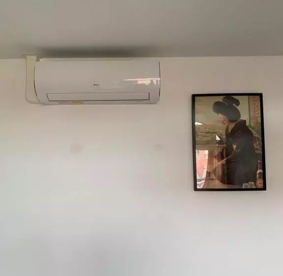 ペンション Fantasia A Spacious Beautiful Apartment & Affordable