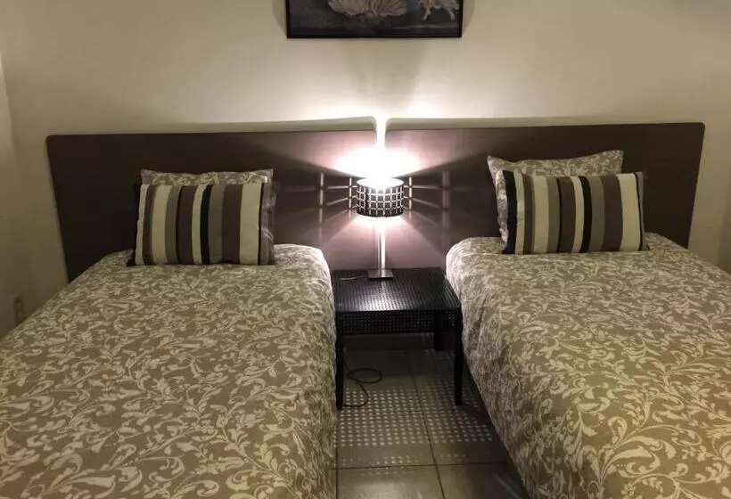 ペンション Fantasia A Spacious Beautiful Apartment & Affordable