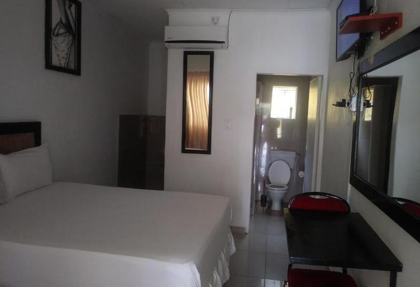 پانسیون Mbare Guest House