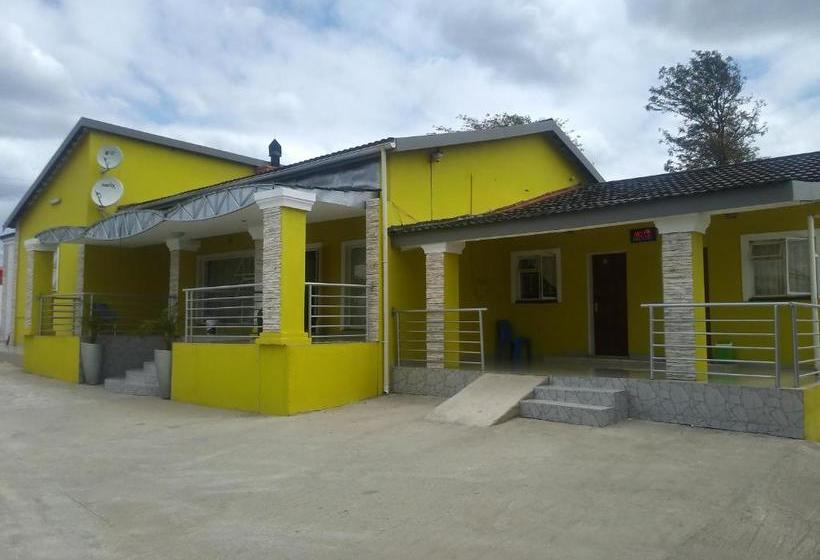 پانسیون Mbare Guest House