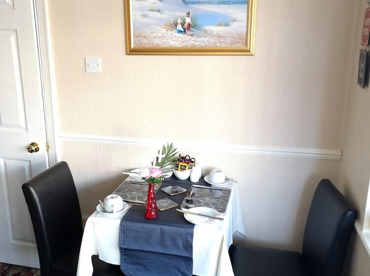 פנסיון The Rufford