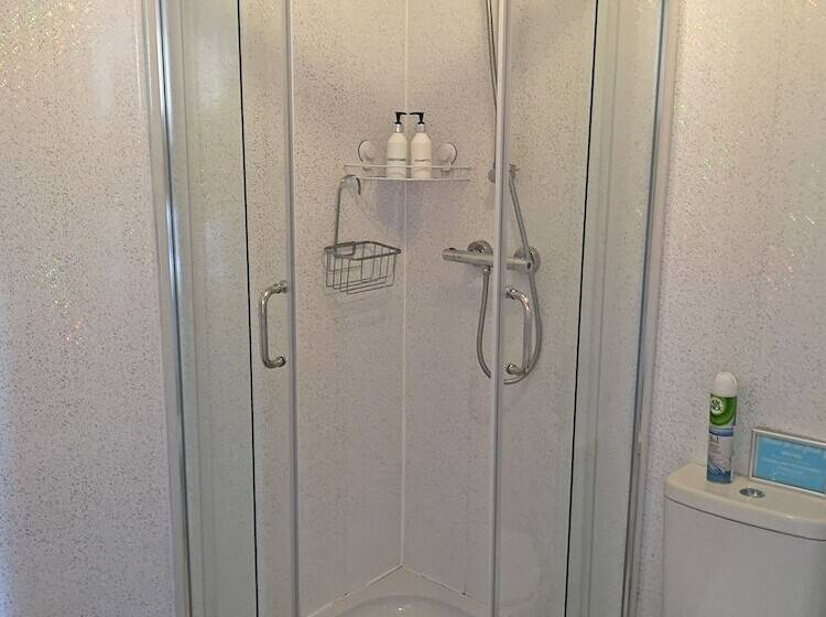 פנסיון The Rufford