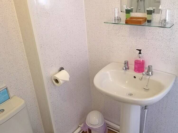 פנסיון The Rufford