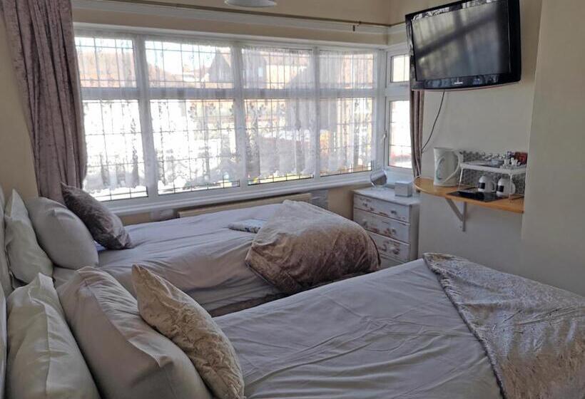 פנסיון The Rufford