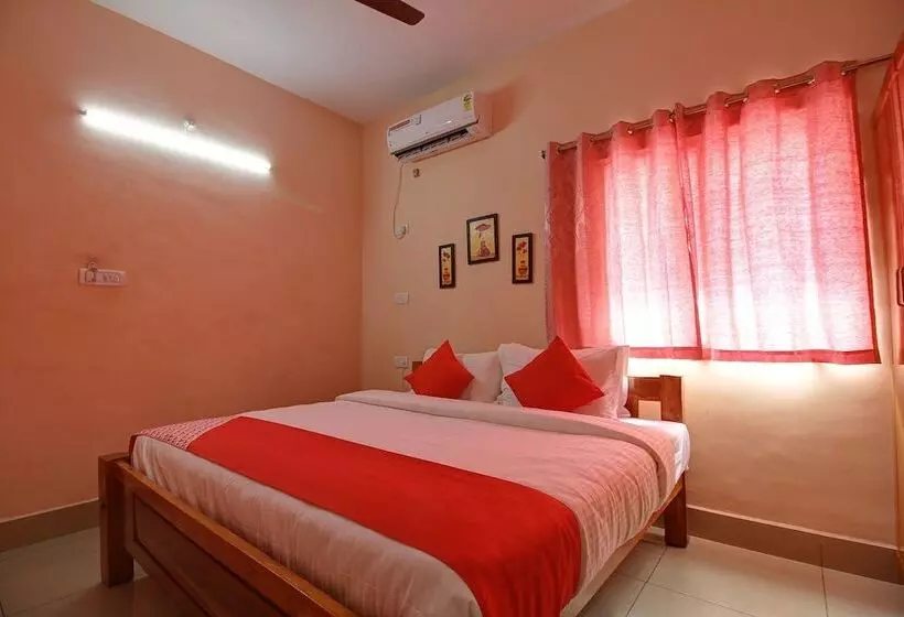 ホテル Oyo 19110 Annapoorna Residency