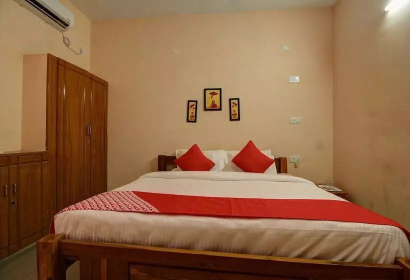 ホテル Oyo 19110 Annapoorna Residency