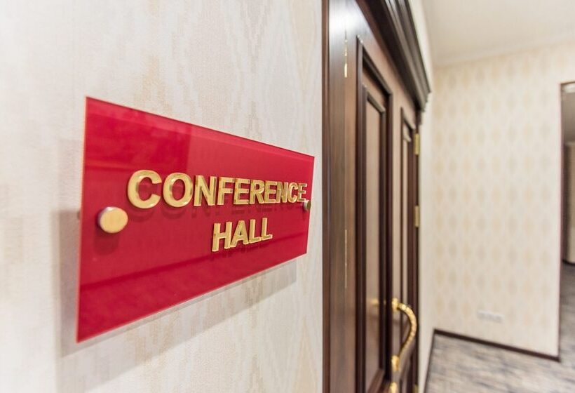 The Royal Mezbon Hotel & Spa