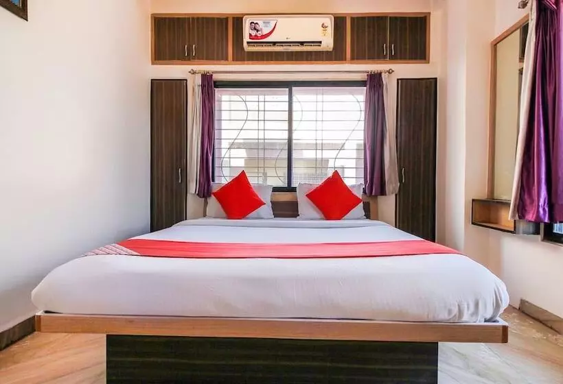 Oyo 22999 Hotel Kandil