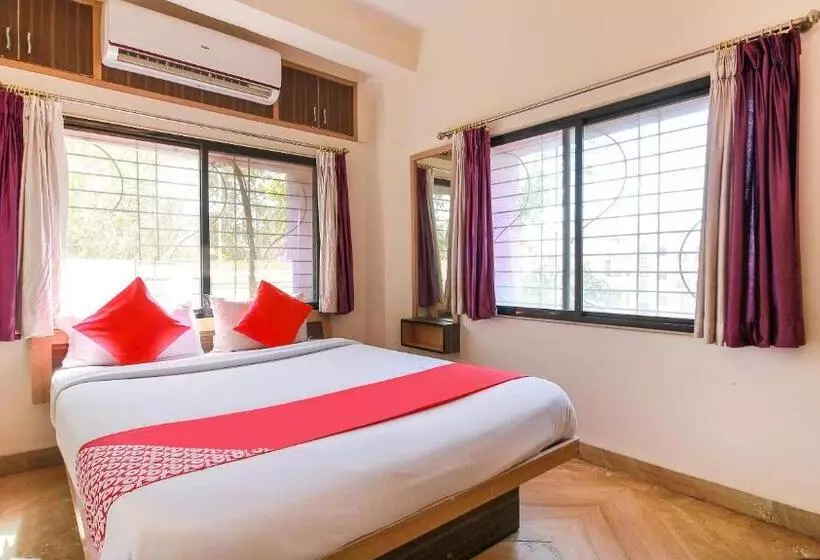 Oyo 22999 Hotel Kandil