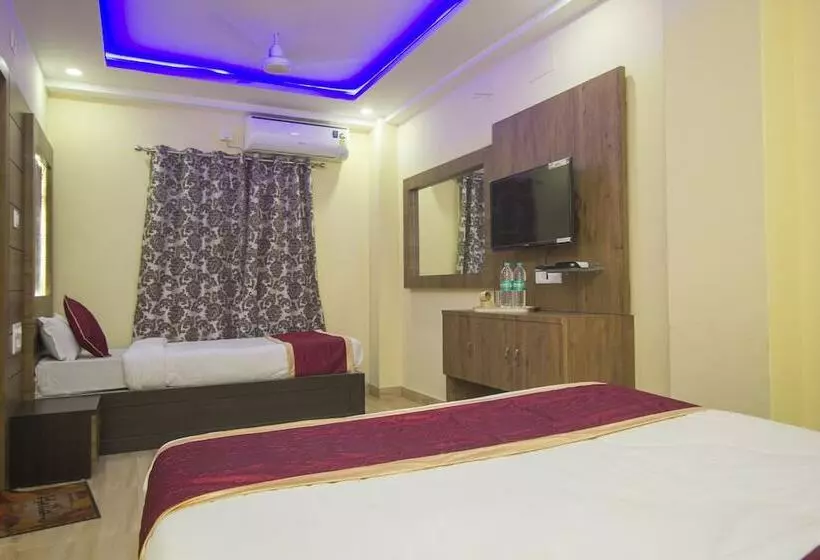 Oyo 25007 Hotel Royal Garden