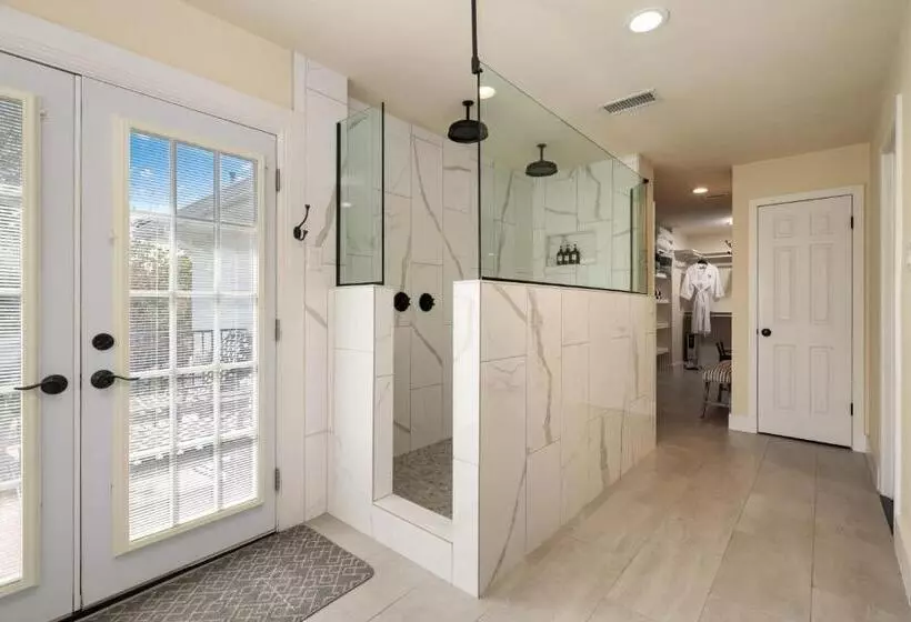 Aamiaismajoitus (B&B) The Plantation House Boutique Inn